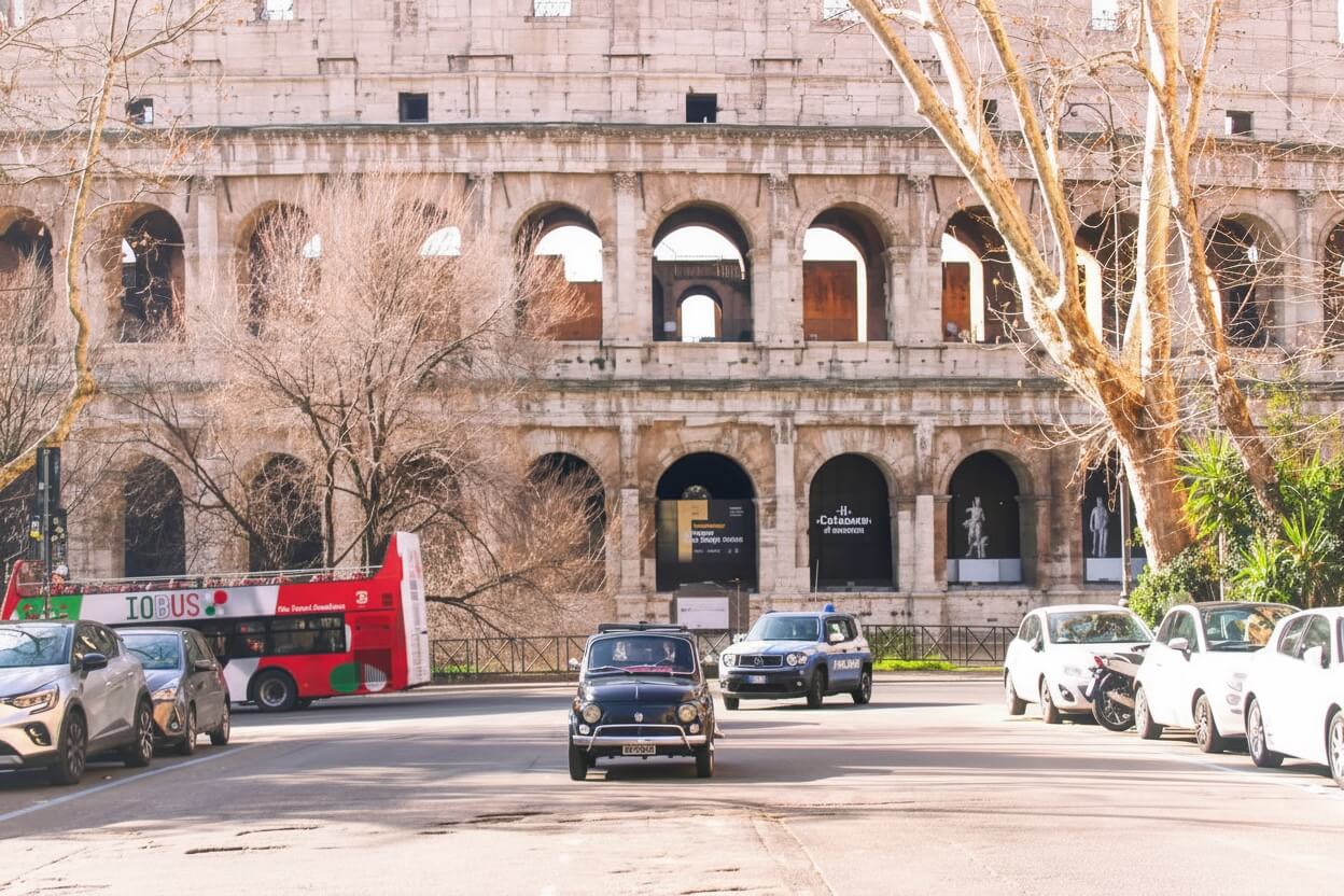 Kolezyum Roma arkadları